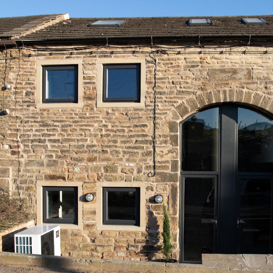 Unique Barn Conversion In Saddleworth 奥尔德姆 外观 照片