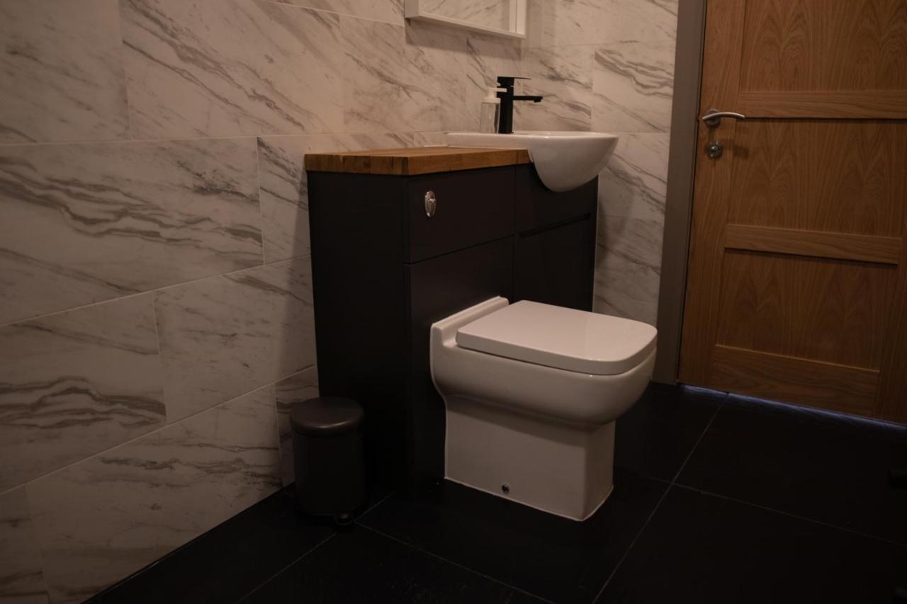 Unique Barn Conversion In Saddleworth 奥尔德姆 外观 照片