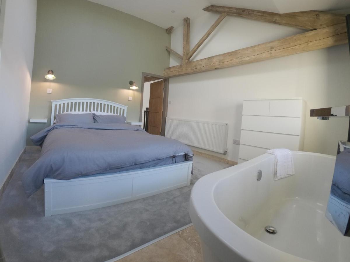 Unique Barn Conversion In Saddleworth 奥尔德姆 外观 照片